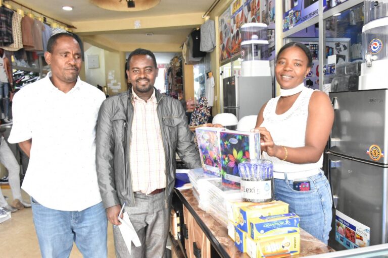 412ሺ 800 ብር በክረምቱ የደሀ ደሀ ተማሪዎች ድጋፍ የተሰበሰበ ሲሆን 334 ተማሪዎች ተጠቃሚ ማድረግ ተችሏል ፦ አቶ አጽናኝ ፈለቀ